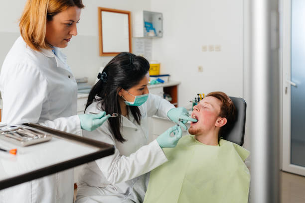 Best Dentist for Tooth Abscess  in Gunbarrel, CO
